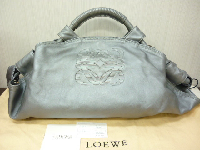 LOEWE ロエベ ナッパアイレ アナグラム シープスキン 羊革 レザー ハンドバッグ シルバー グレー系 　a_画像1