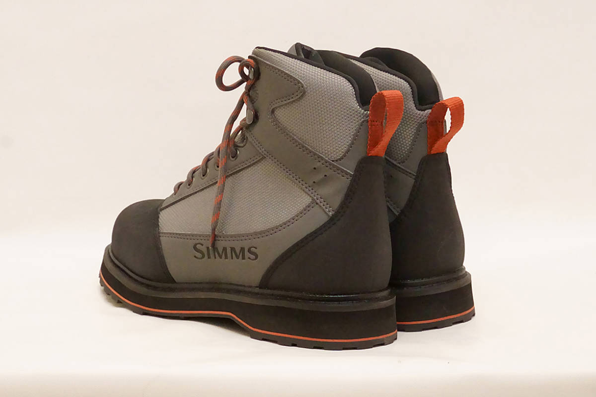 ウエア SIMMS トリビュタリー・ブーツ・ビブラム US-9 有名なブランド