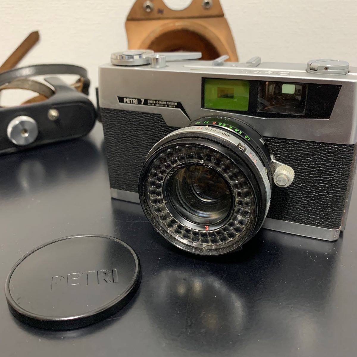 PETRI 7 フィルムカメラ レザーケース付き - 通販 - pinehotel.info