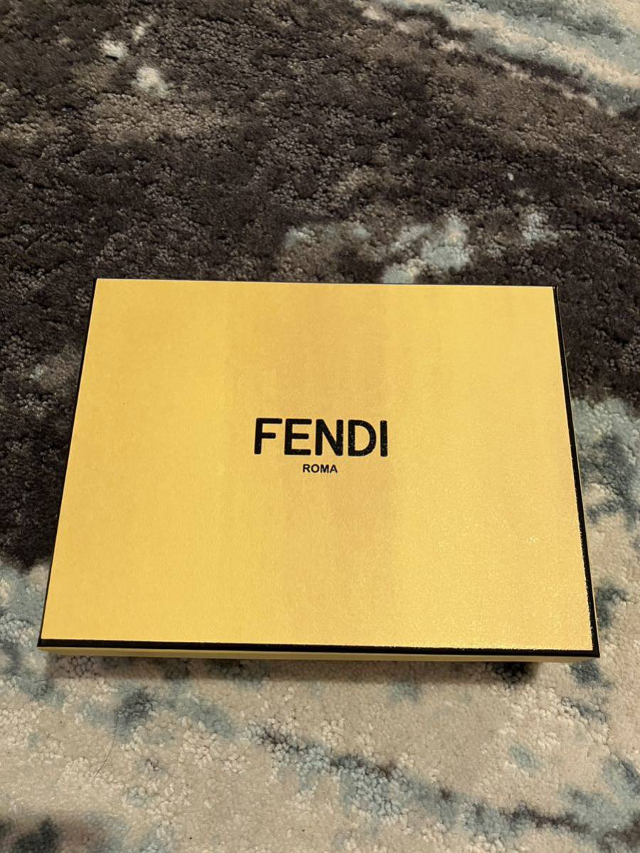 FENDI 空箱_画像1