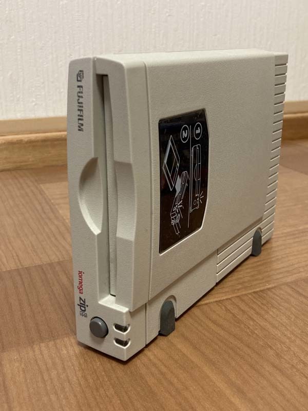 【送料込み】ZIP Drive ZIPドライブ 100MB SCSI MODEL Macintosh用 FUJIFILM iomegaの画像2