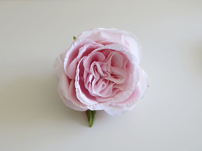 素敵なお花☆ 造花 素材 お花部分　薄ピンク系　６個　K1-C_綺麗なバラです。