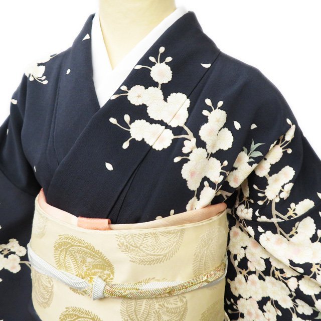 セール価格 十日町友禅 秀美 龍谷 花の図 トール 鉄紺色 着物 訪問着
