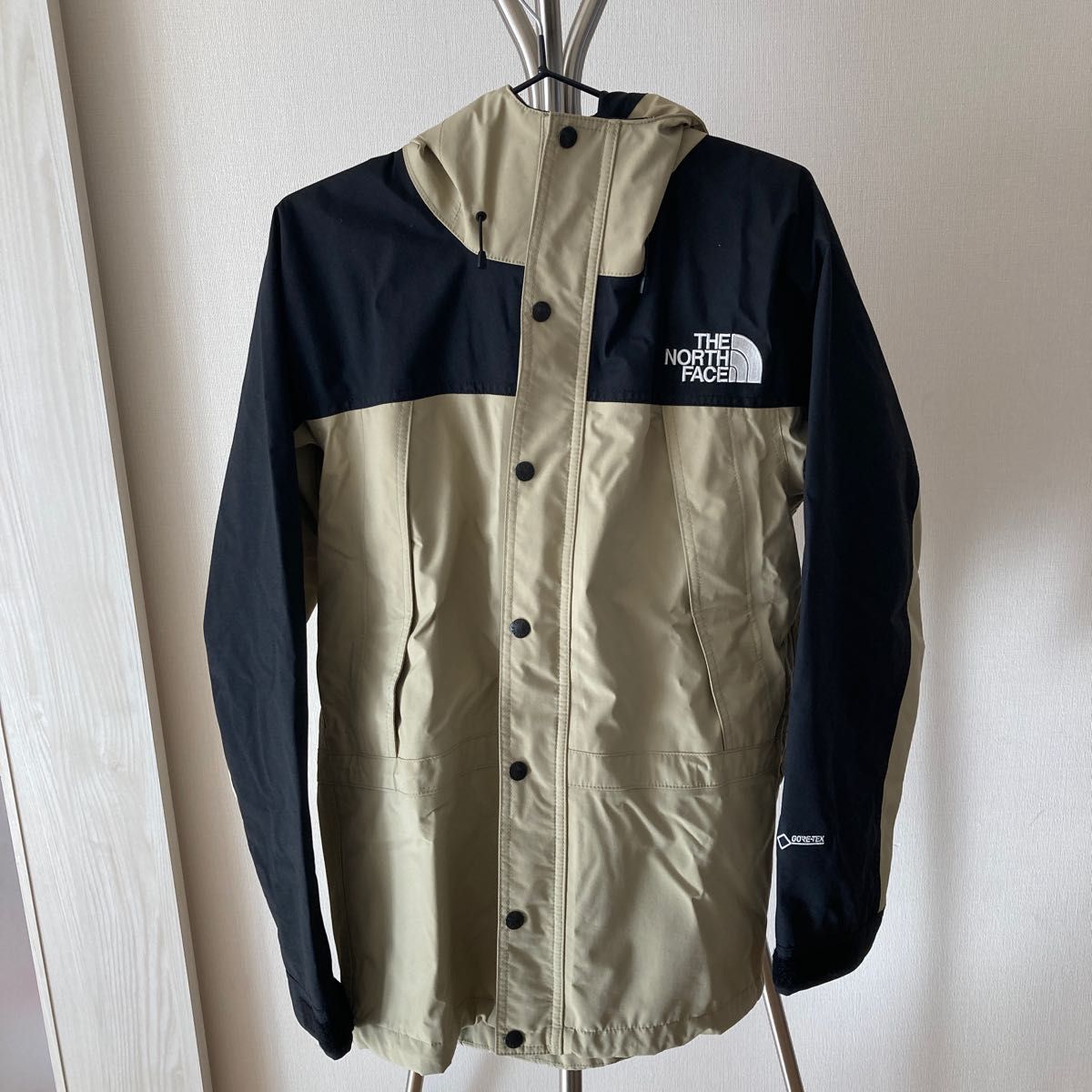 THE NORTH FACE ノースフェイスマウンテンライトジャケット　ツイルベージュ