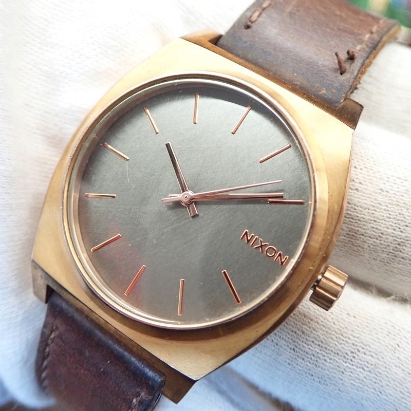 ニクソン MINIMAL タイムテラー 14J グレー文字盤 レザーベルト クォーツ 37mm メンズ 腕時計 稼働品 NIXON THE TIME TELLER_画像2