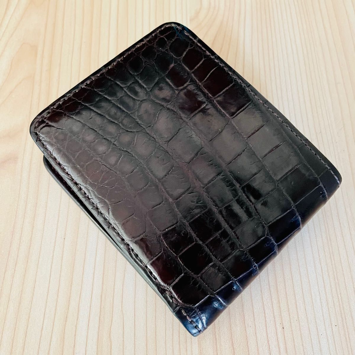 ワイルドスワンズ WILDSWANS クロコダイル 二つ折り財布 ワイルドスワンズ WILDSWANS クロコダイル 二つ折り財布