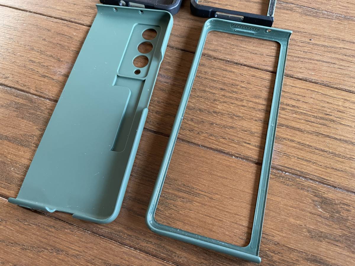 Samsung GALAXY Z Fold3 ケース2個セット　UAG ケース　タフ　衝撃に強いやつ Urban Armor Gear_画像4