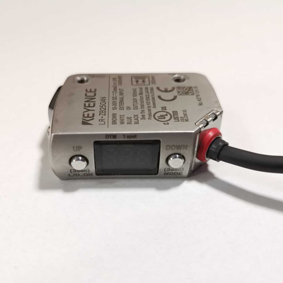 KEYENCE LR-ZB250AN アンプ内蔵型 CMOSレーザセンサ LR-Z シリーズ 角