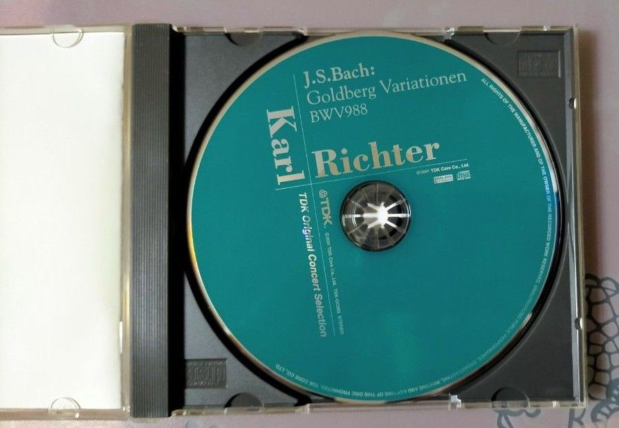 バッハ「ゴールドベルク変奏曲」カール・リヒター (チェンバロ) 石橋メモリアルホール~ライブ録音 1979 02 19 中古CD|PayPayフリマ 日本録音! リヒター