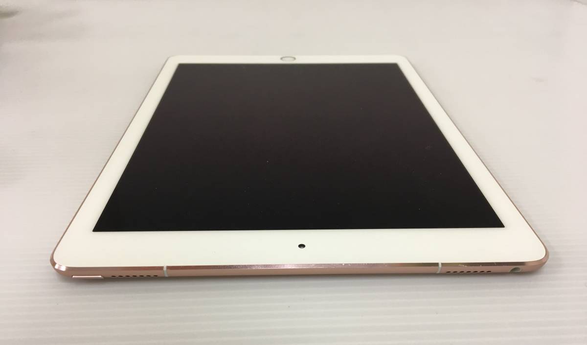 ☆【美品】docomo iPad Pro Wi-Fi + Cellularモデル 9.7インチ 32GB A1674(MLYJ2J/A) ローズゴールド 〇判定/動作品 の画像5