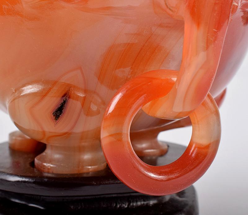 中国 赤瑪瑙彫刻 雙耳活環 獅子鈕蓋爐 香炉 唐木台付(東洋彫刻)｜売買 