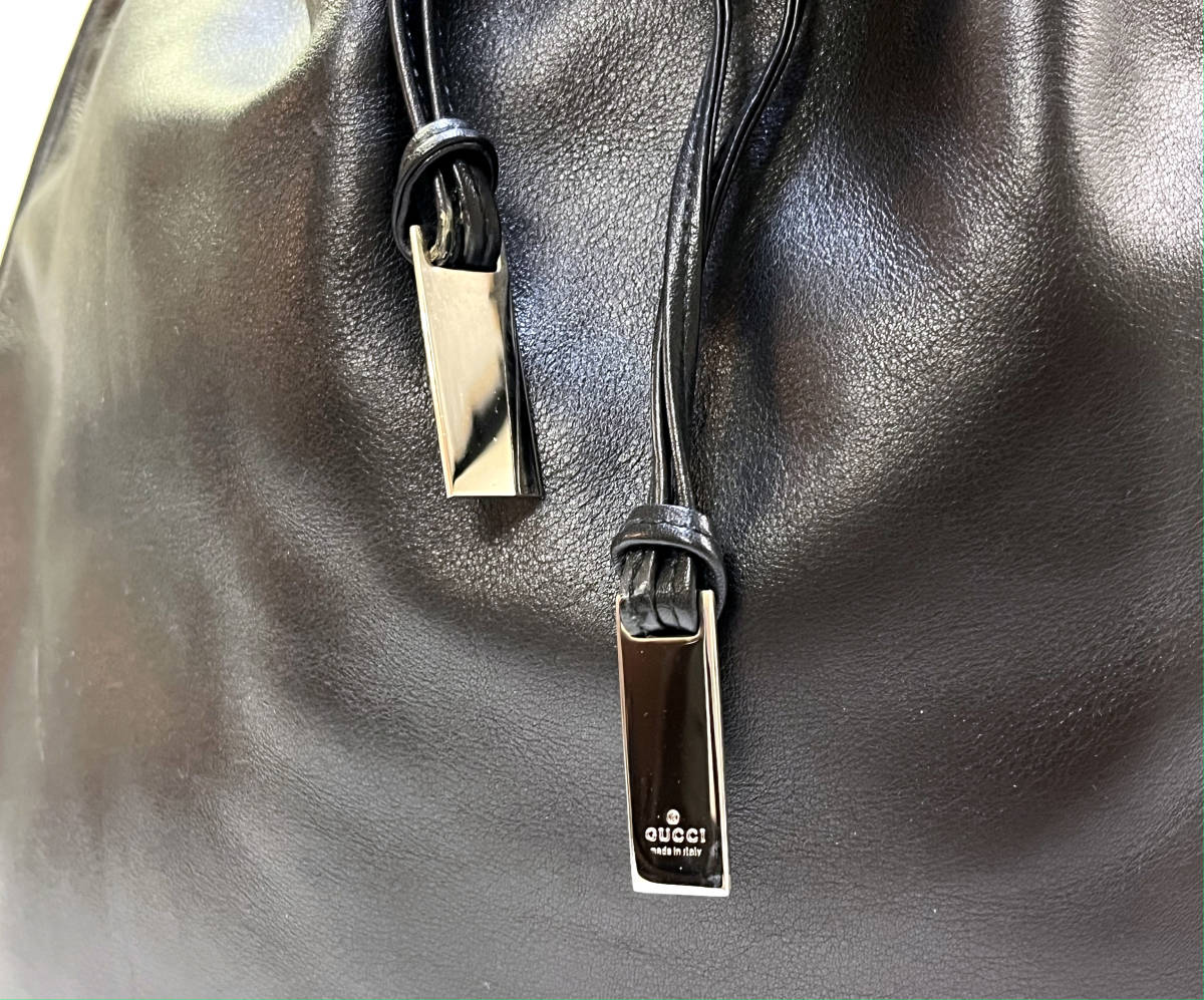 GUCCI イタリア製 レザー ワンショルダーバッグ 巾着型（中古美品）_画像5