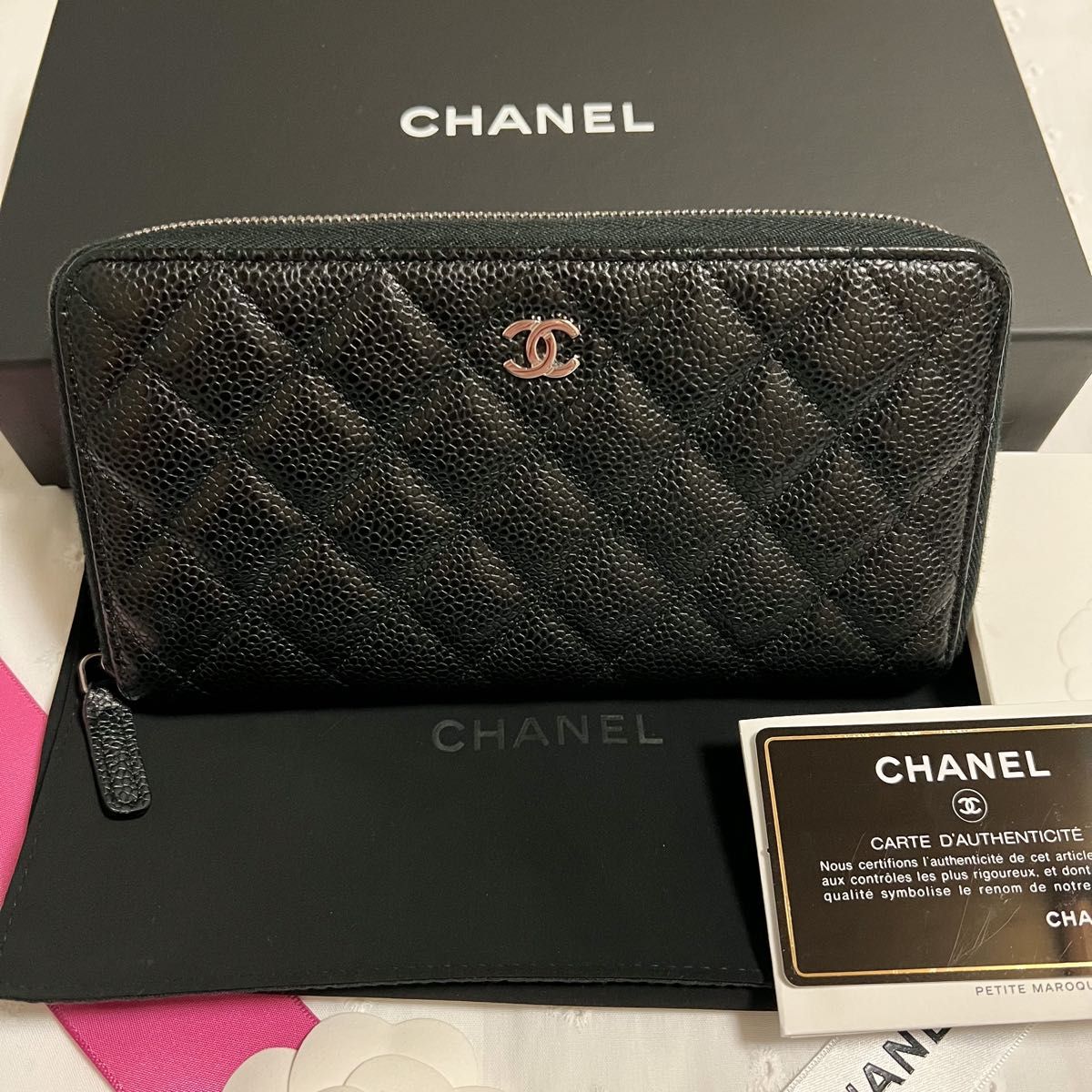 31☆美品☆CHANEL 長財布 カメリア ラウンドファスナー ブラック-