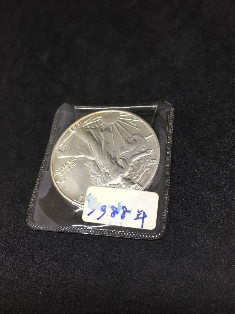 GII 1-328【現状品】アメリカ 1ドル銀貨 1988年 ウォーキングリバティ イーグル銀貨の画像3