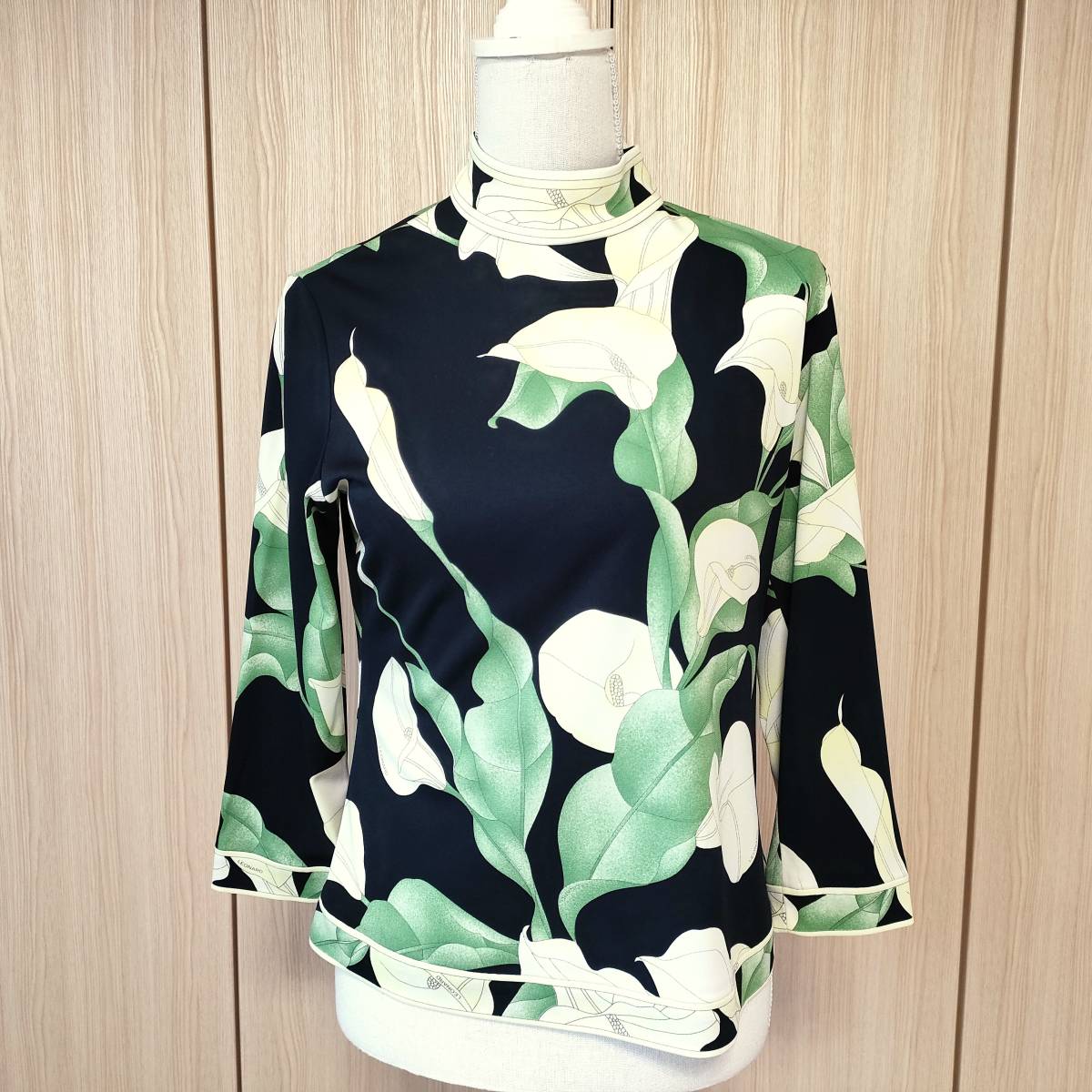 ヤフオク! - 少し大きいサイズ 40~42 美品 レオナール 濃紺