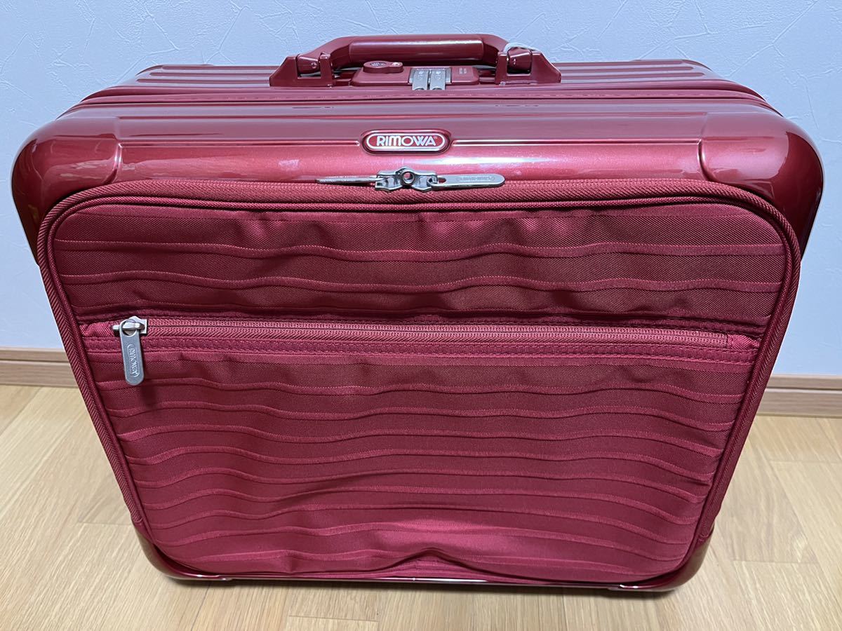 未使用 リモワ サルサデラックス ハイブリッドトロリー 42L レッド TSA
