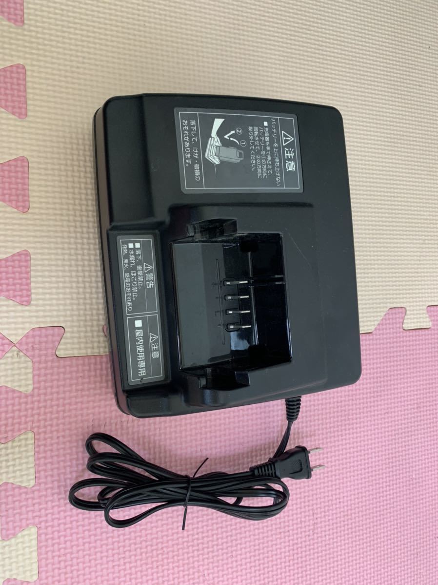 Panasonic 電動自転車 バッテリー充電器 NKJ069Z1 品(電動アシスト Panasonic 電動自転車 バッテリー充電器 NKJ069Z1 品(電動アシスト