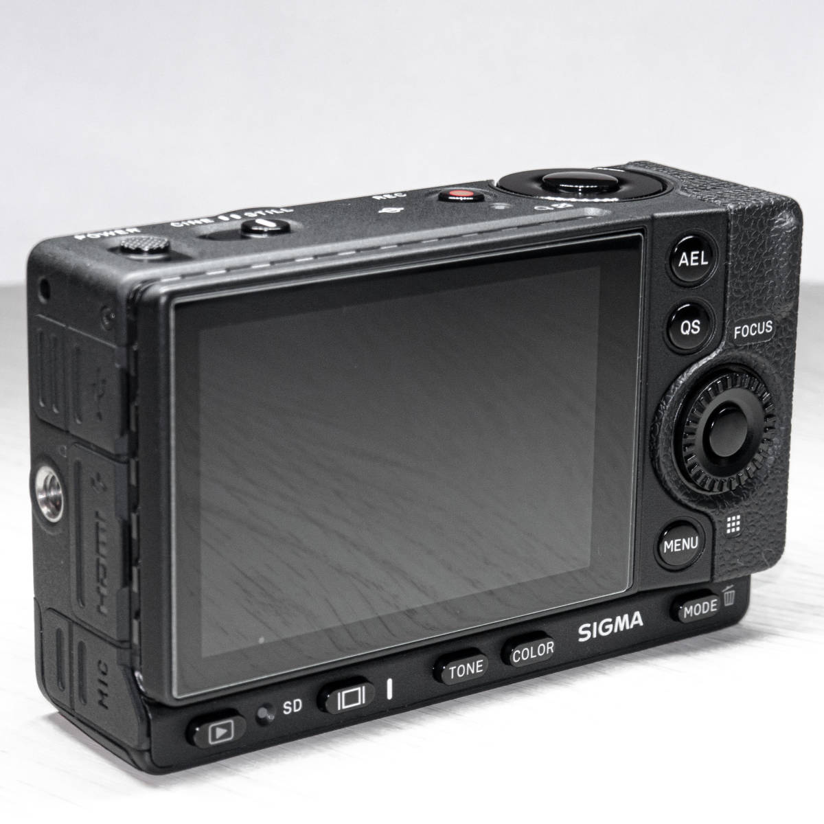 美品】SIGMA FP【バッテリー付き】 | www.ddechuquisaca.gob.bo