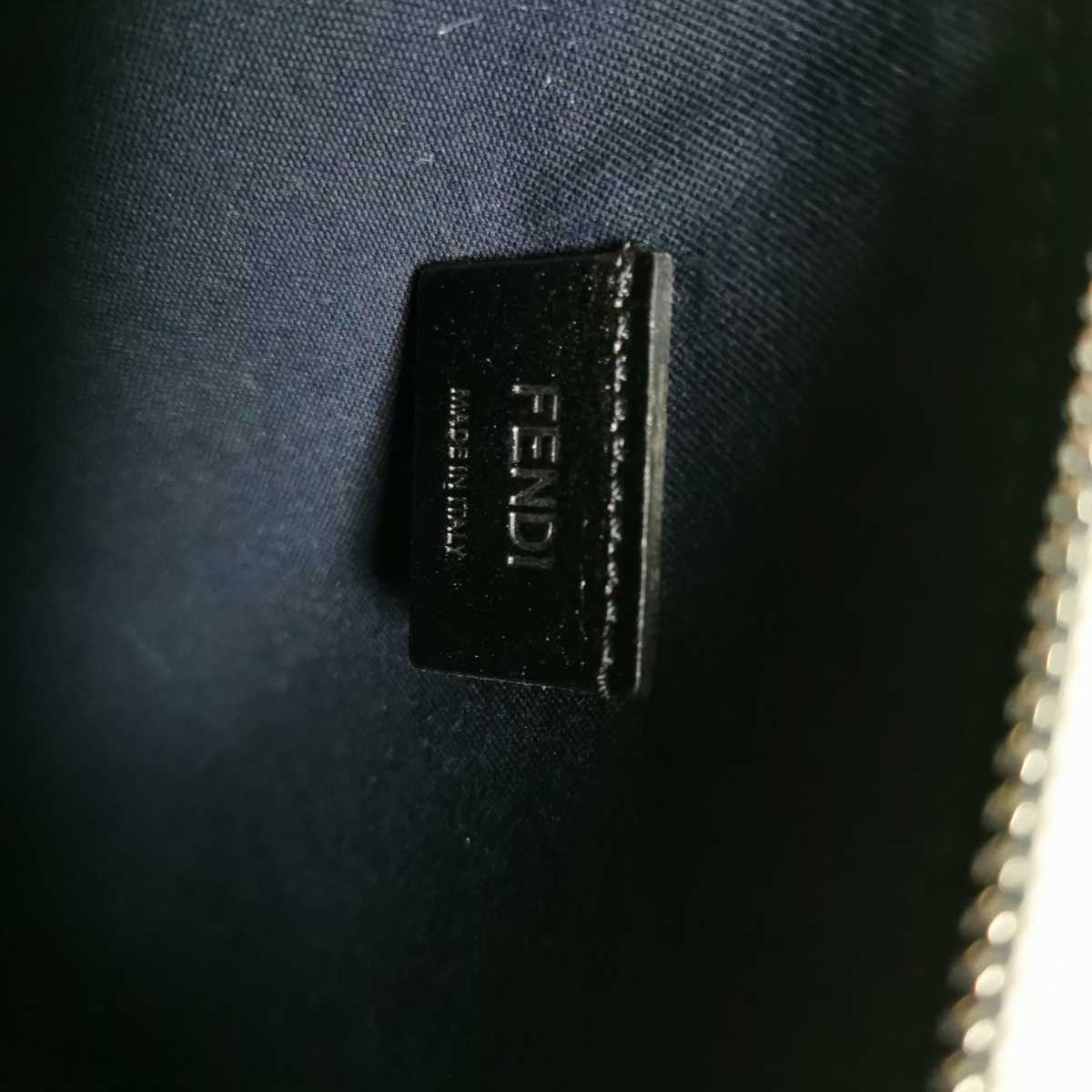 FENDI フェンディ クラッチバッグ バグズ 品ですが美品だと思います