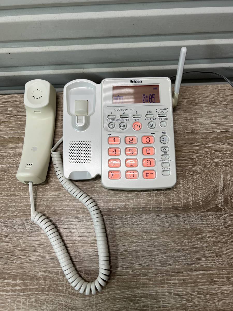動作品 デジタルコードレス電話機 Uniden ユニデン UCT-206 (W) 留守番電話機 子機１台