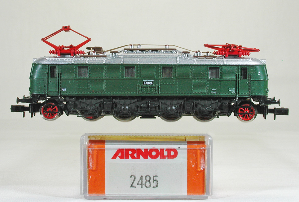 ARNOLD #2485 ＤＢ（旧西ドイツ国鉄） ＢＲ Ｅ１８電気機関車　（グリーン）　　 ● 特価 ●