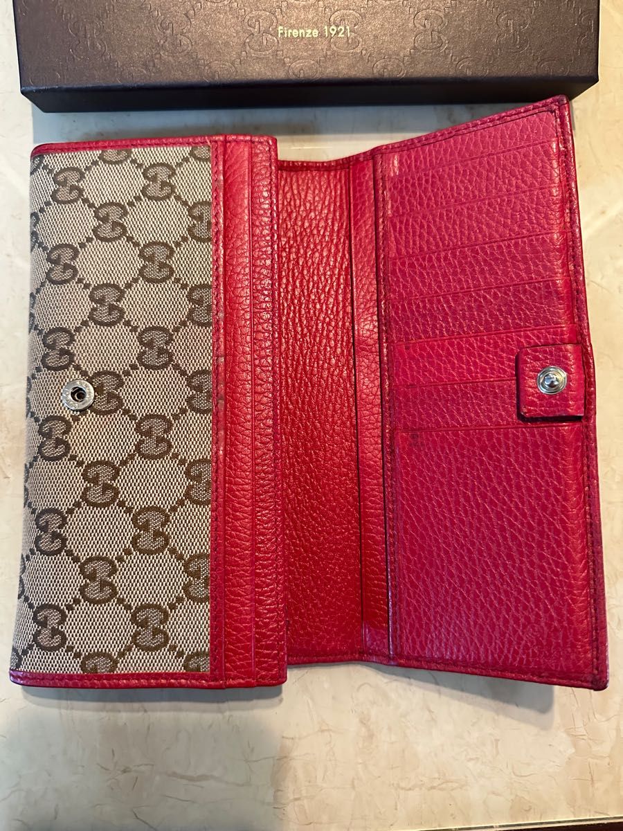GUCCI 長財布 箱付き ショッパー証明書あり ブランド 財布 GUCCI 長財布 箱付き ショッパー証明書あり ブランド 財布