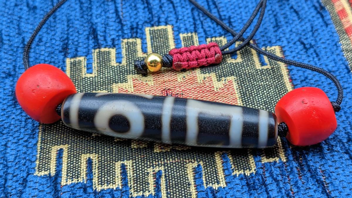 公式 【送料無料】 台湾 2個入り 雙天地天珠 中国 New 明末. dZi Beads