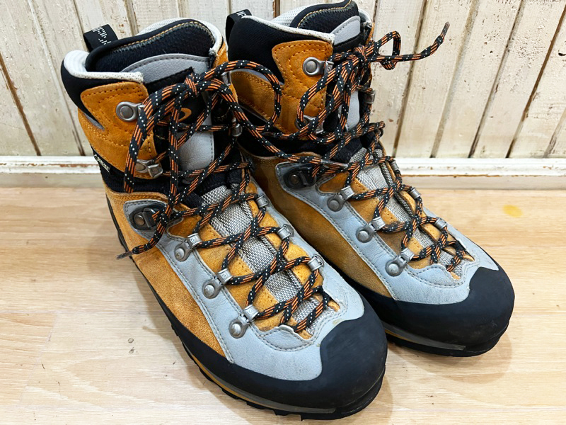 最新発見 RIOLET 1692☆SCARPA/スカルパ PRO ☆ USED 登山 オレンジ