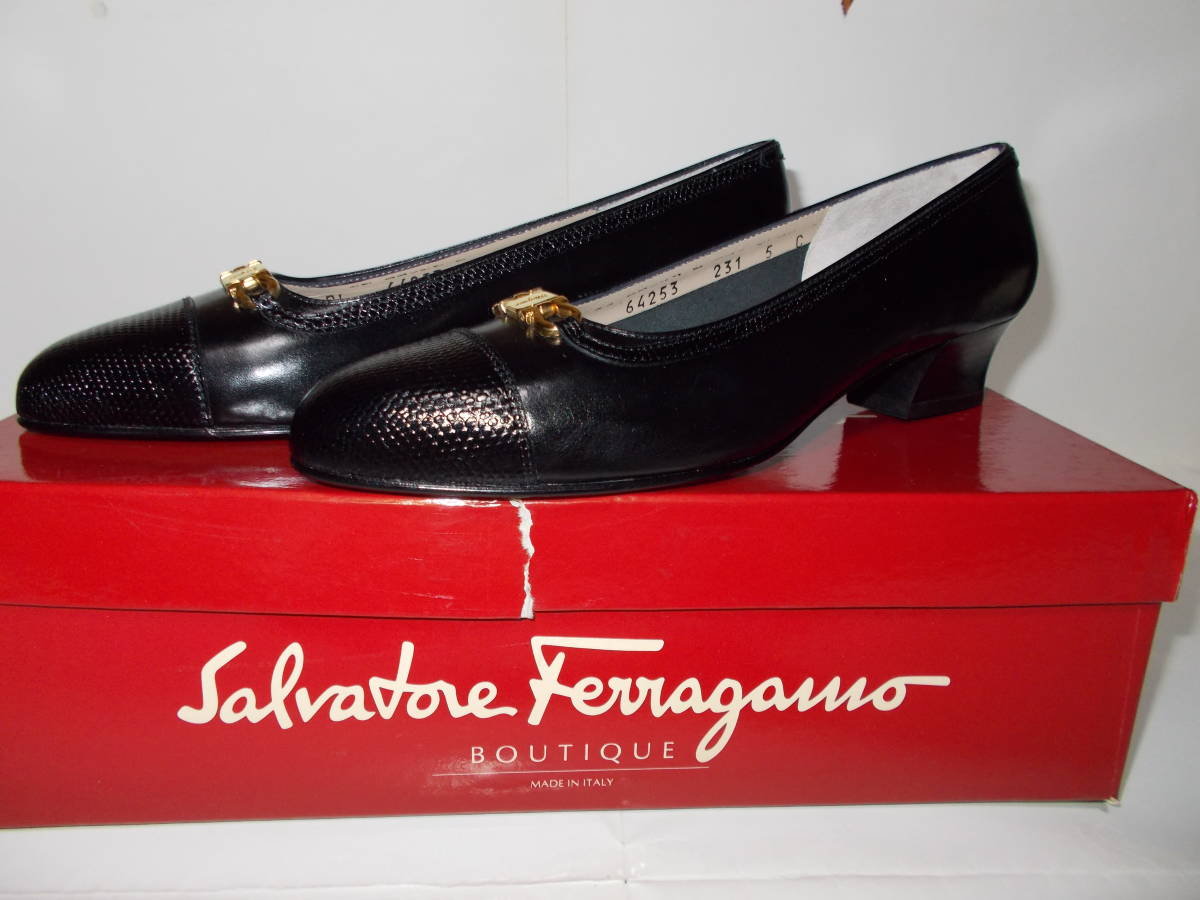 ●Salvatore Ferragamo NEWTON パンプス 黒 サイズ5C　未使用品●_画像2