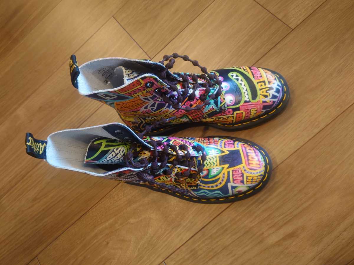 ドクターマーチン DR.MARTENSマーク・ウィガン Mark Wigan マルチカーボン 8ホール ブーツ