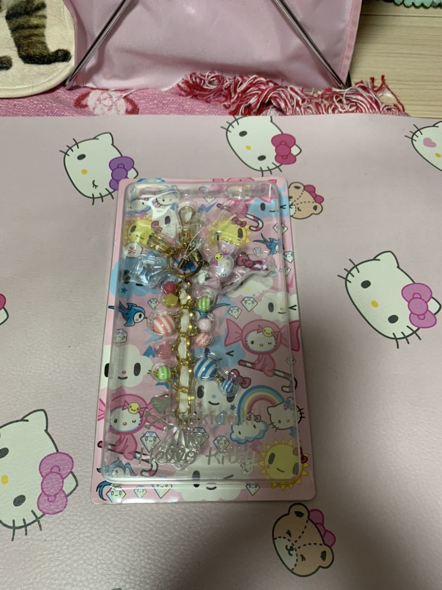tokidokii for Hello Kittyキャンディケインキーホルダー