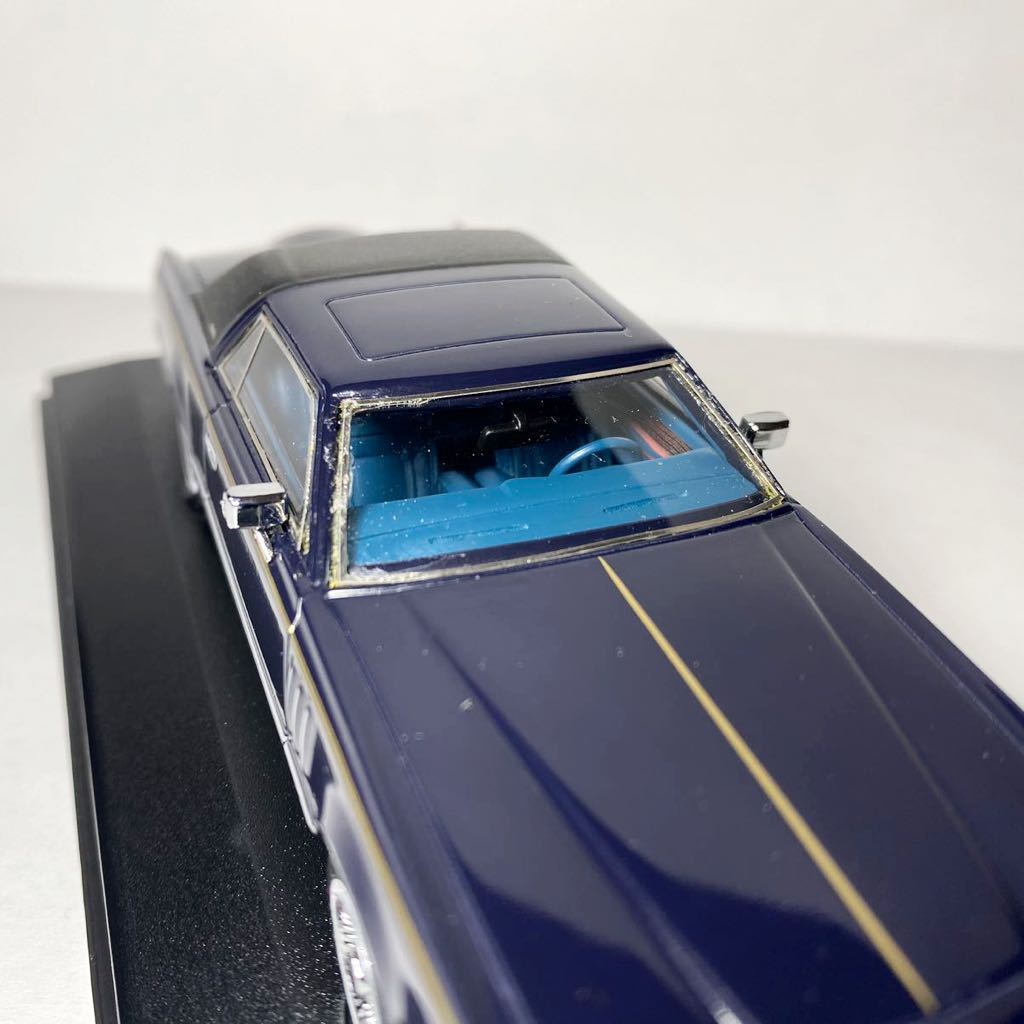 PREMIUM X 1/43 1997 LINCOLN CONTINENTAL MKⅤ プレミアムX '79 リンカーン コンチネンタル マークV コレクターズシリーズ　難あり_接着剤の跡あり