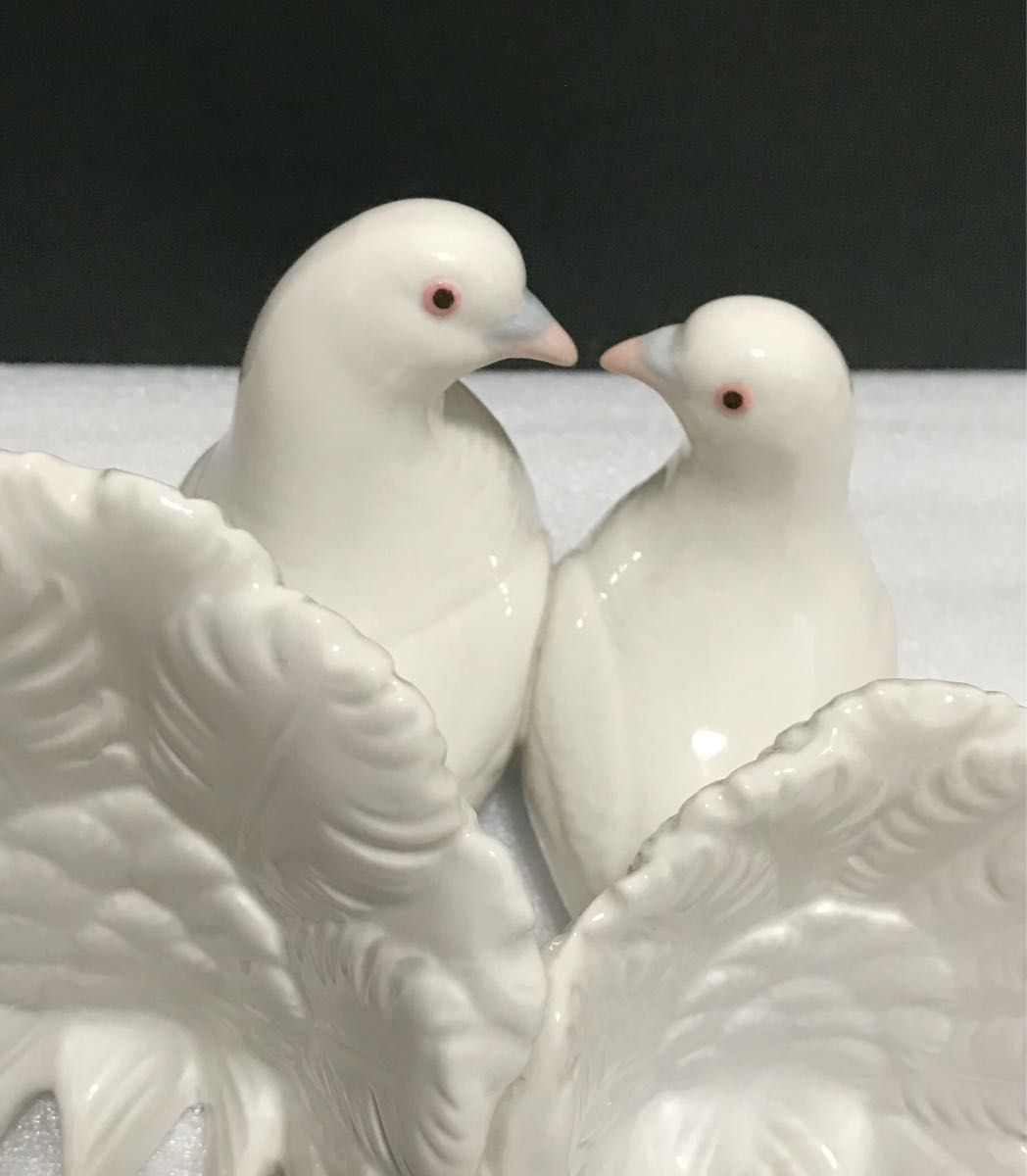 ☆美品 ☆ リヤドロ LLADRO 鳩と少年 人形 置物 縁起物-