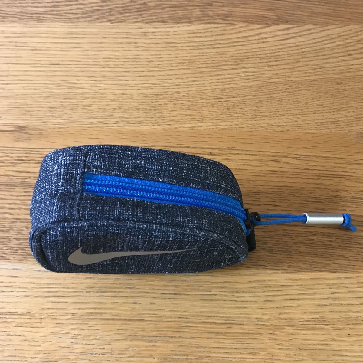 NIKE ナイキゴルフ ボールケース グレー 美品 送料込 オマケ付 NIKE ナイキゴルフ ボールケース グレー 美品 送料込 オマケ付