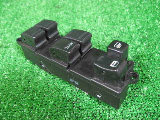 Nissan Bluebird Sylphy QNG10/QG10 power window switch used 16 pin 3 pin 1604