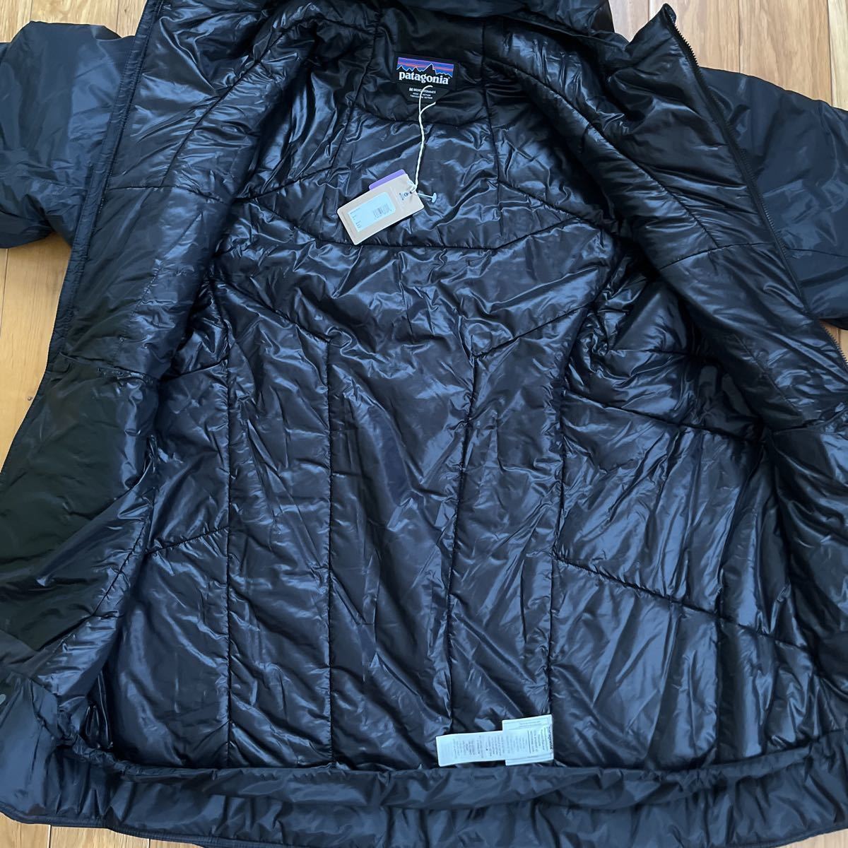 新品未使用 patagonia(パタゴニア)DASパーカメンズ黒ブラックS 新品未使用 patagonia(パタゴニア)DASパーカメンズ黒ブラックS