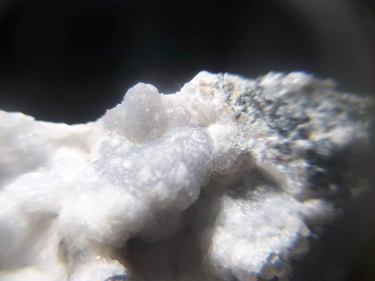 メキシコ スミソナイト 菱亜鉛鉱 モコモコの水色～白色結晶多数 定型外発送の画像8