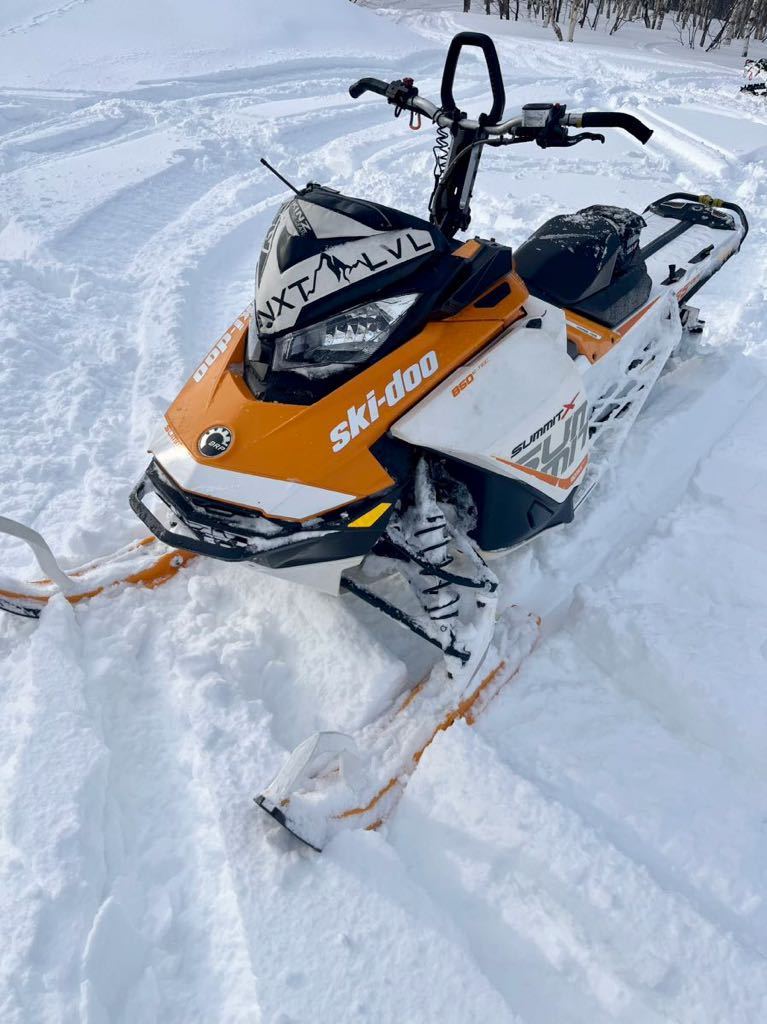 *2017 год модели /ski-doo SUMMIT X G4 пробег 3756 kilo cell задний имеется снегоход OH завершено 