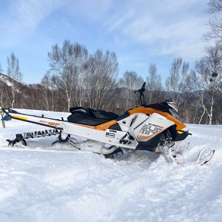 *2017 год модели /ski-doo SUMMIT X G4 пробег 3756 kilo cell задний имеется снегоход OH завершено 