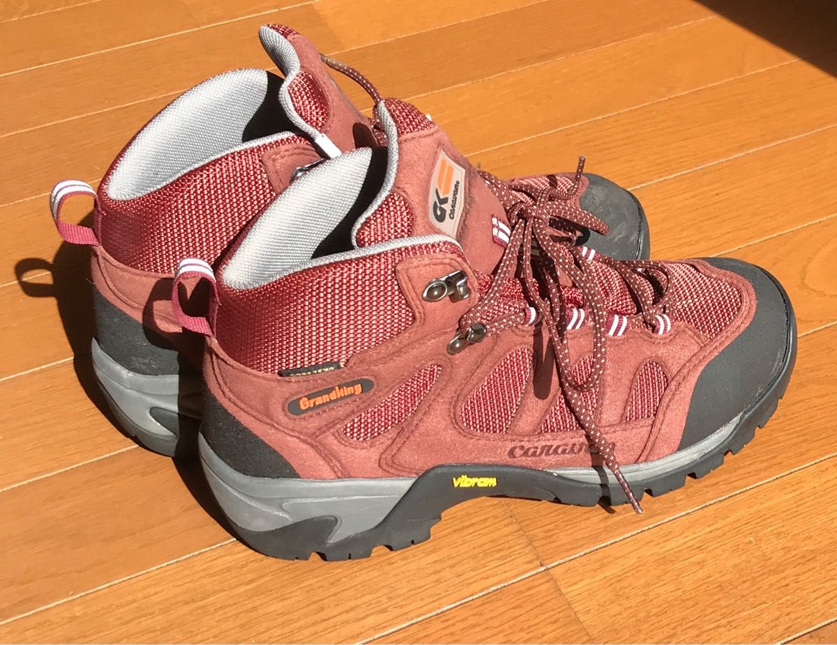 トレッキングシューズ Caravan GK62 23.5cm-