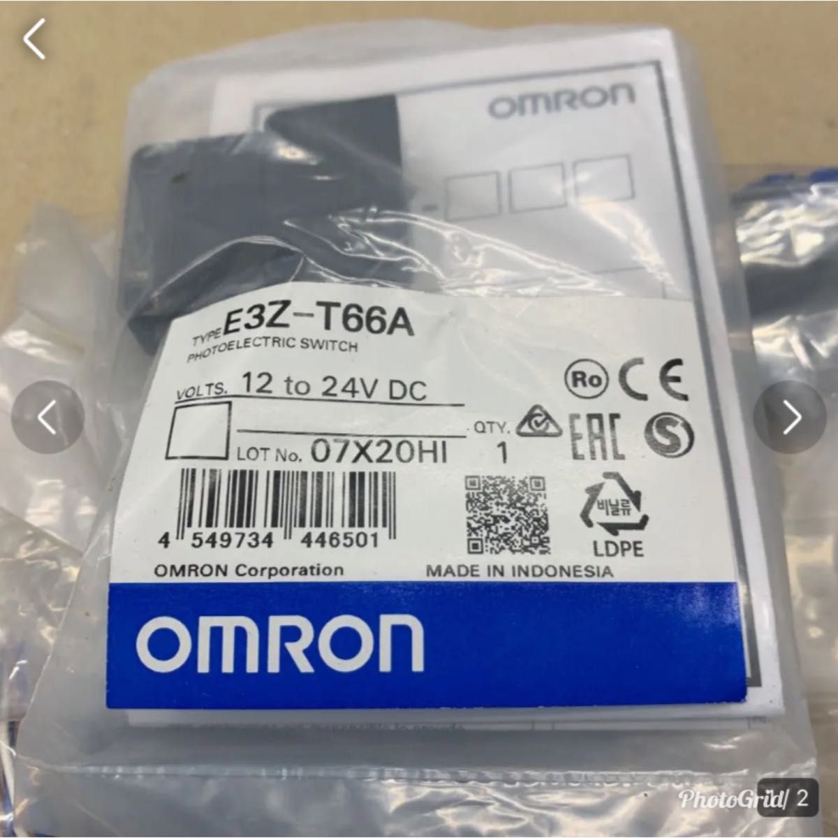 オムロン　アンプ内蔵型光電センサーE3Z-T66A ケーブル　XS3F-M422-402A 5セット