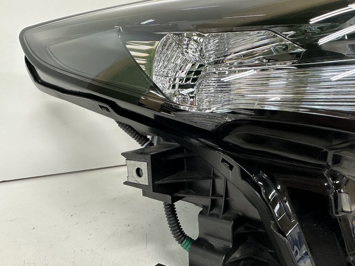 50227 MAZDA3 マツダ3 BP5P 純正 右 ヘッドライト LED KOITO 100-8N008