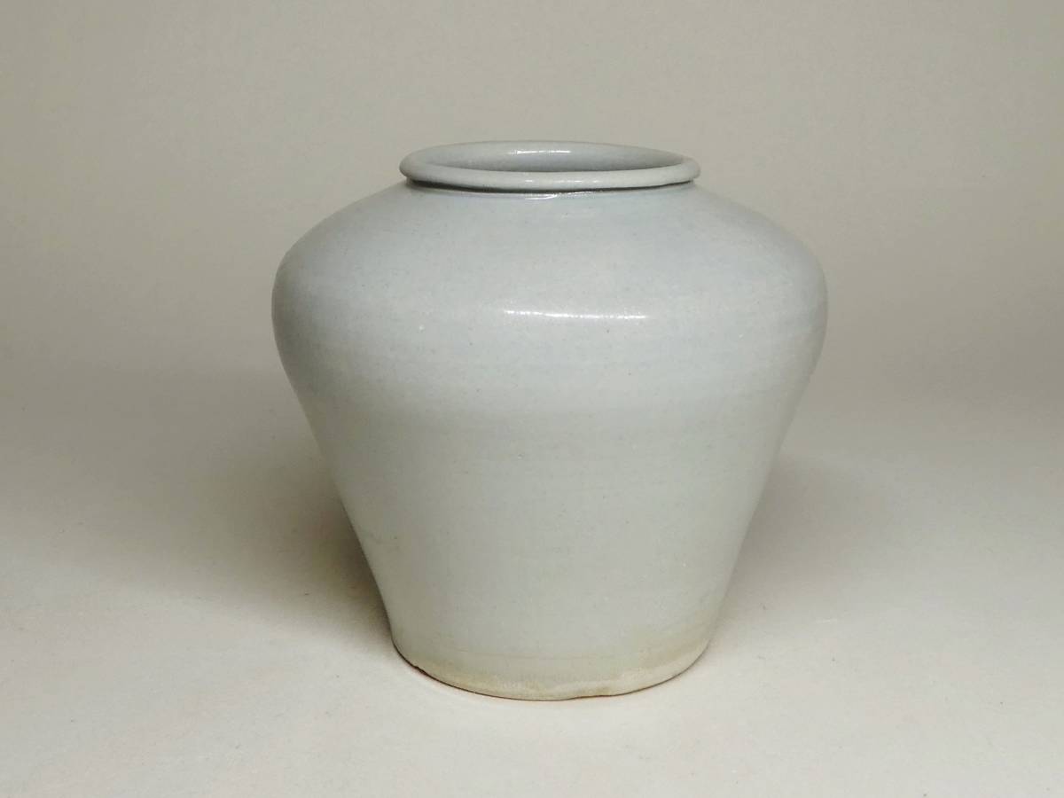 Yahoo!オークション - 李朝白磁立壺(初期)~15~16世紀 Yahoo!オークション - 李朝白磁立壺(初期)~15~16世紀