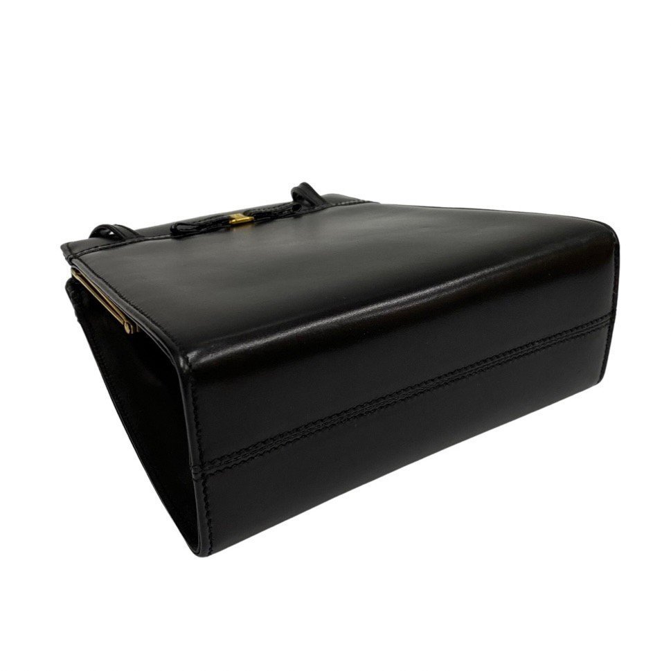 極 美品 Salvatore Ferragamo フェラガモ ヴァラリボン 金具 レザー