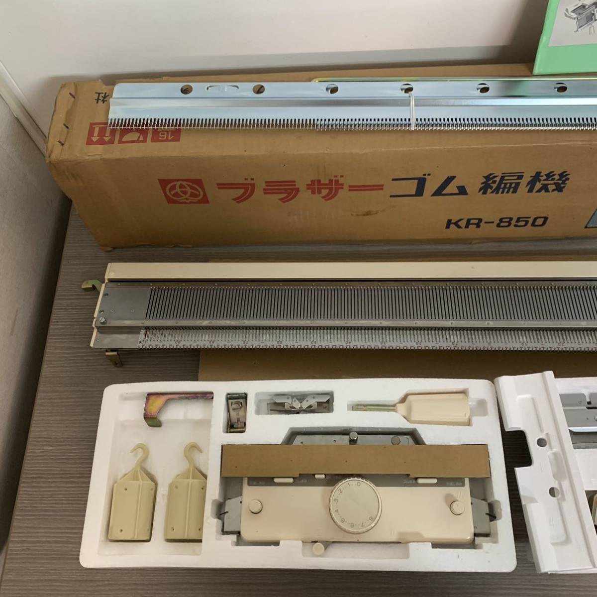 絶対的存在へ。手放せない極上 ブラザーゴム編機 KRー850 ☆未使用品