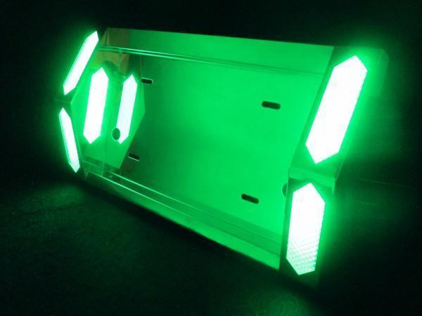 中型ナンバー枠 LEDテープ式 とんがり グリーン（緑） 24Vの画像1