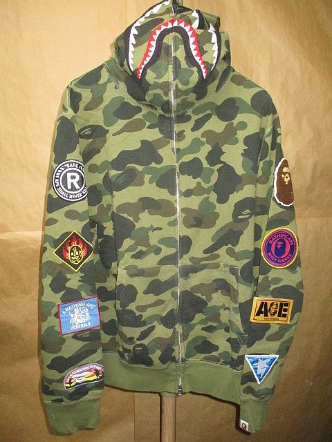 バーゲンで エイプ A BATHING APE 1st camo green patched 1stカモ 猿 迷彩 ワッペン シャーク ジ  ファッション