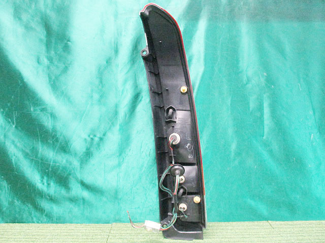 H12年 ◆バモス （ターボ） GF-HM2 前期 テールランプ 右◆ 純正 KOITO 220-22338 【岐阜発】_画像2