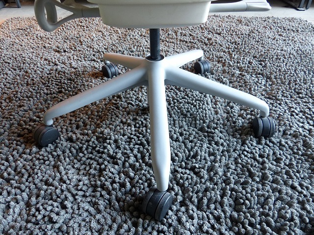 b.ハーマンミラー(Herman Miller) SAYL Chair(セイルチェア) レッド