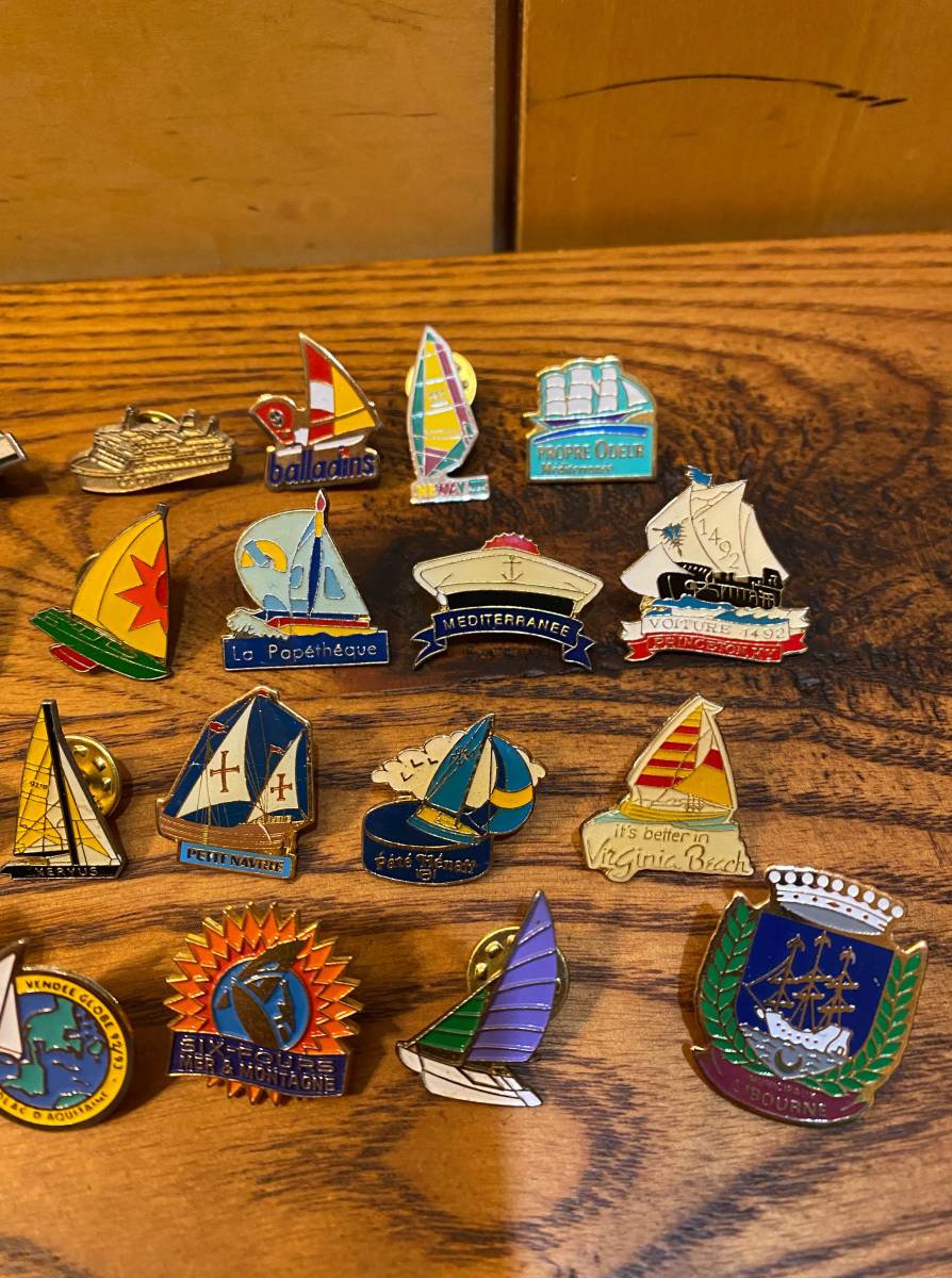  Vintage pin badge set sailing boat boat yacht Jet Ski France America pin z boat bruta-nyute. Cain Ferrie ground middle sea 